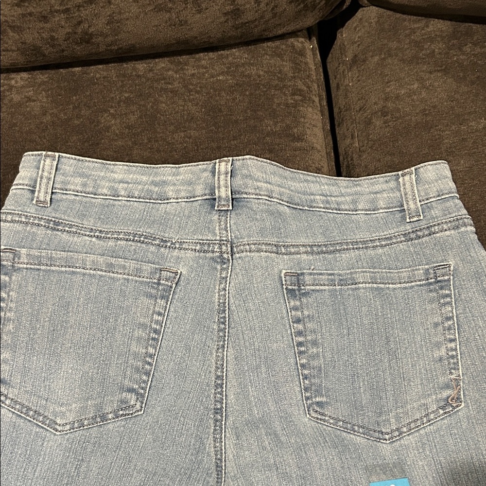 Jones New York Light Blue Straight Leg Jeans - Picture 5 of 7